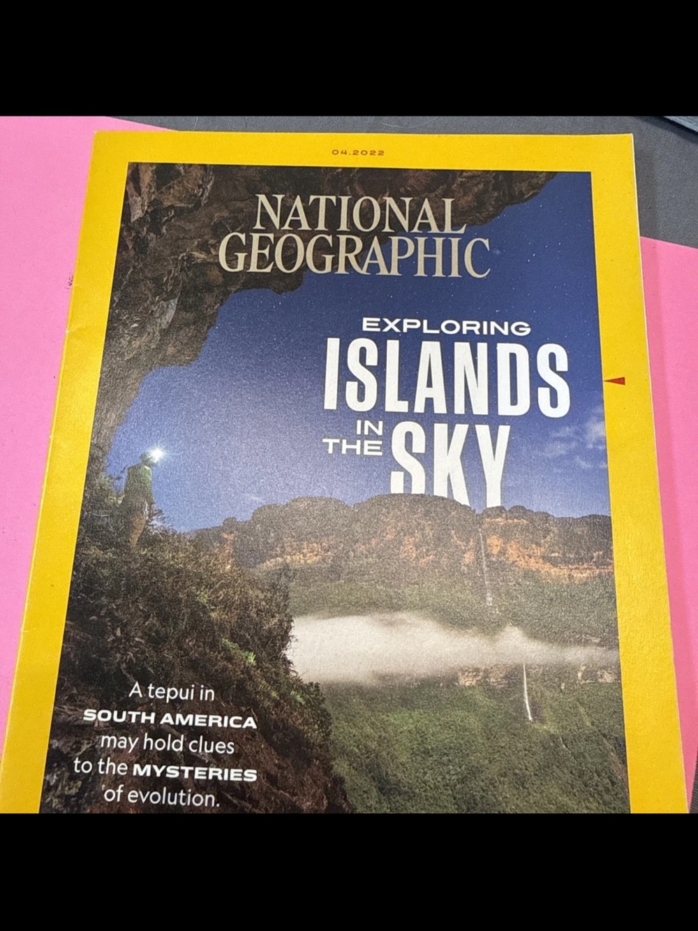NATIONAL GEOGRAPHIC April 2022 RAINFOREST TEPUIS Seahorses SONGBIRDS OF CUBA